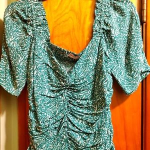 New Lush size Medium top